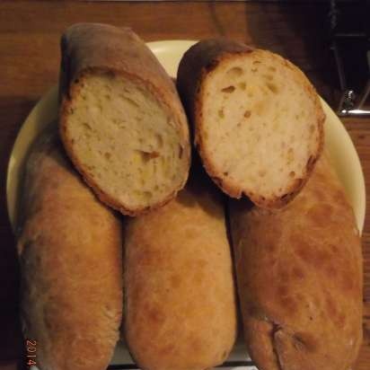 Baguettes con queso en la panificadora Mirta BM2088