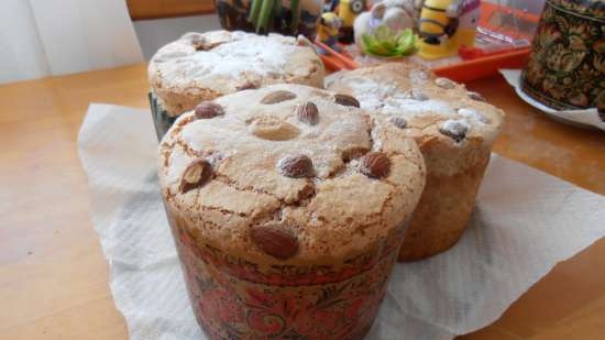 Easter cake according to the recipe for Italian Easter colomba