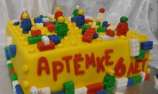 Cakes based on cartoons Transformers, Lego and other superheroes