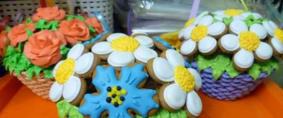 Pinalamutian namin ang cookies ng gingerbread, cookies