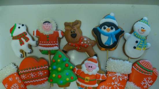 We decorate gingerbread cookies, cookies