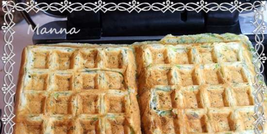 Zucchini pancake sa isang waffle iron