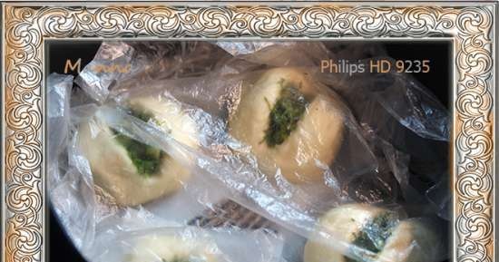 Yeast garlic buns in the Philips HD9235 Airfryer