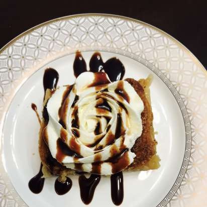 Apple cakes with two types of dough