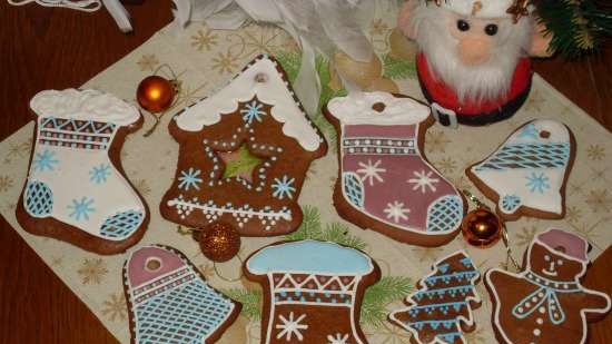 We decorate gingerbread cookies, cookies