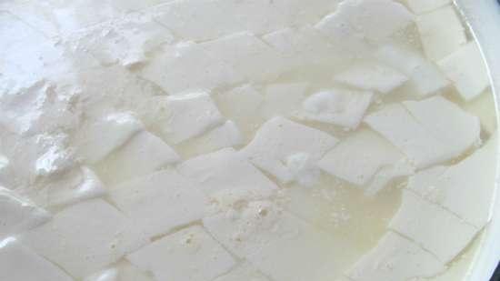 Feta marinata a casa su pasta madre Feta