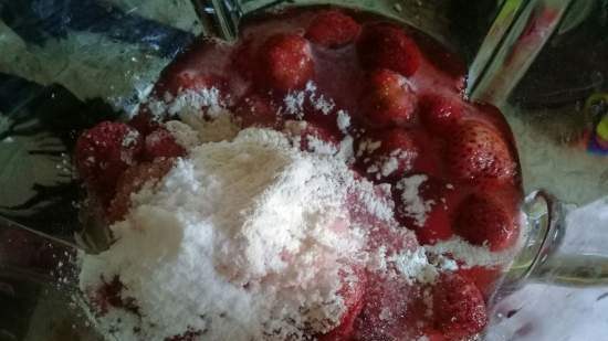 Gelato alla fragola con yogurt