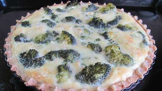 Crostata con broccoli e gorgonzola bavarese