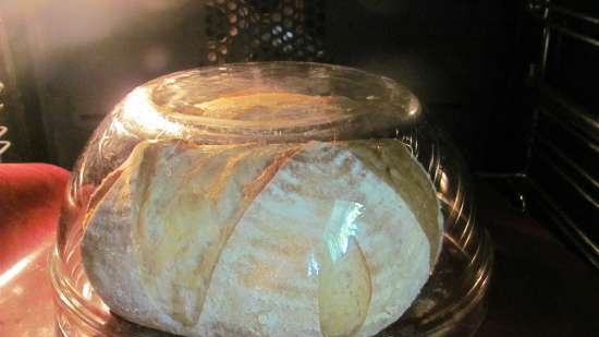 Bread with liquid yeast with lard and whey