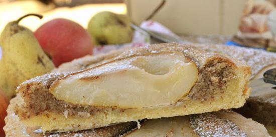 Tarta d'ametlles amb pera