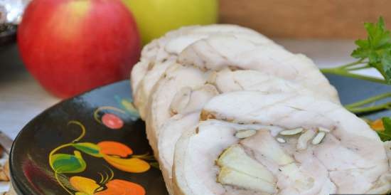 Chicken thigh roll with apples, nuts and pumpkin seeds