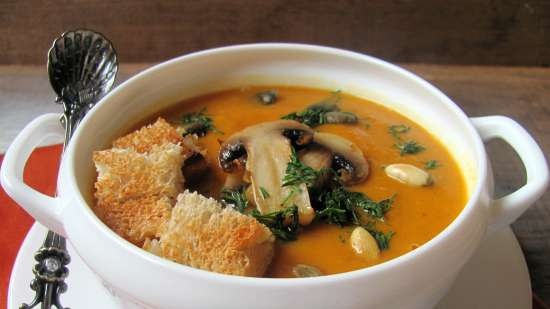 Zuppa di zucca con funghi (magra)