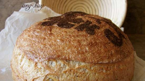 Fruit yeast bread with malt