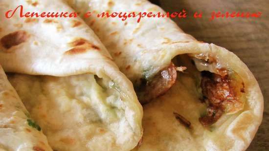 Bánh Tortillas với phô mai mozzarella và rau thơm