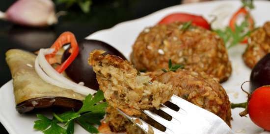 Eggplant meatballs with sesame seeds