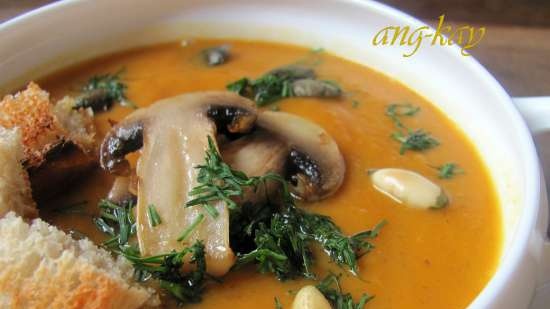 Zuppa di zucca con funghi (magra)