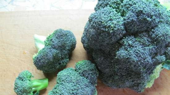 Crostata con broccoli e gorgonzola bavarese