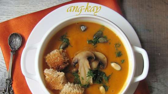 Zuppa di zucca con funghi (magra)