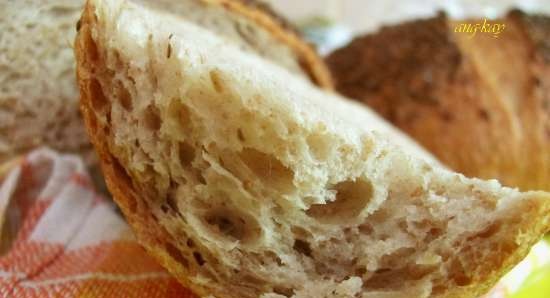 Pane a lievitazione naturale con farro e crusca