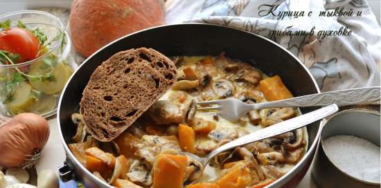 Kip met champignons en pompoen in de oven