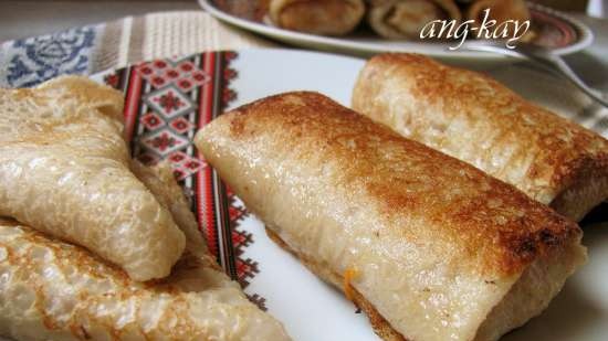 Panqueques con leche de arroz rellenos de arroz (magro)