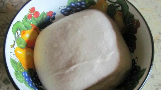 Bread with liquid yeast with lard and whey