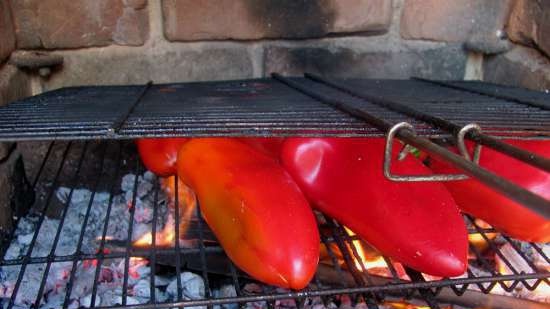 Conservering van gegrilde groenten zonder zout en azijn voor auberginekaviaar met rook