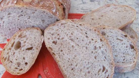 Banayad na tinapay ng serbesa (sourdough)