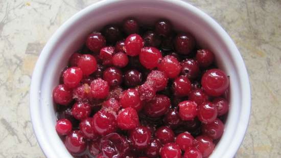 Mga cranberry na may crispy topping