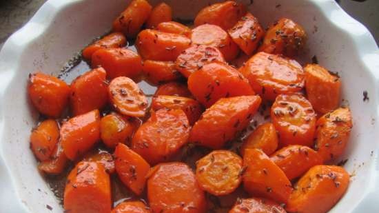 Baked carrots with honey-lemon sauce and goat cheese