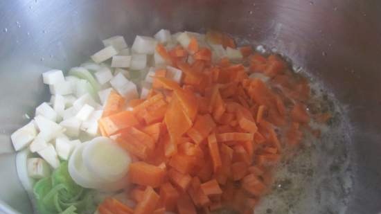 Sopa cremosa de verduras con espinacas