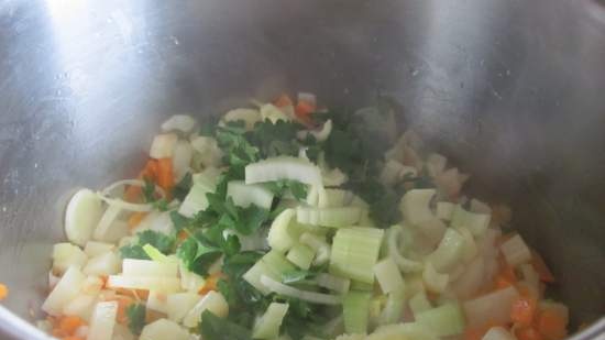 Sopa cremosa de verduras con espinacas