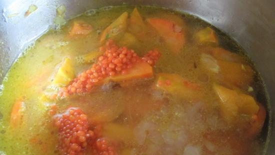 Kalabasa at sopas ng lentil cream