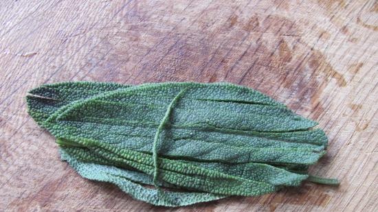 Focaccine integrali alla zucca con salvia