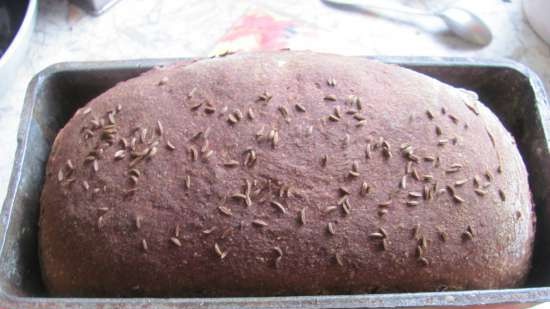 Sourdough wheat-rye bread with malt and anise