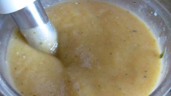 Aardappelpuree soep in een multicooker DEX-60