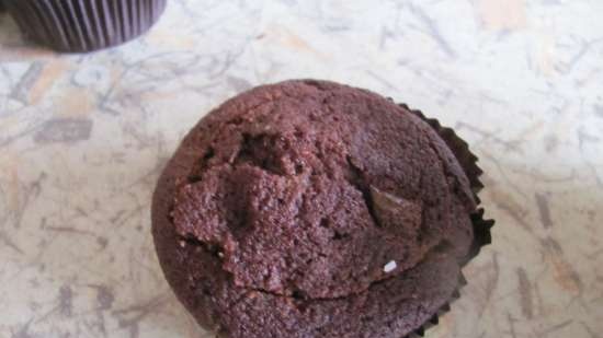 Chocolate muffins na may ganache para sa prinsesa