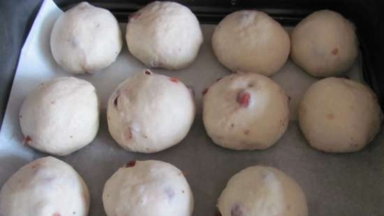 Bollos con fresa confitada