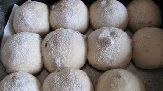 Bollos con fresa confitada