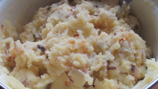 Frittelle magre al latte d'avena con patate e funghi