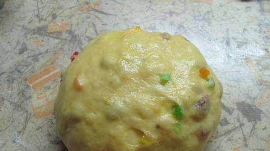 Panettone. Italyano Easter cake (kusina processor Bomann KM 398 CB)