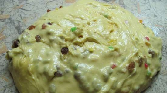 Panettone. Italyano Easter cake (kusina processor Bomann KM 398 CB)