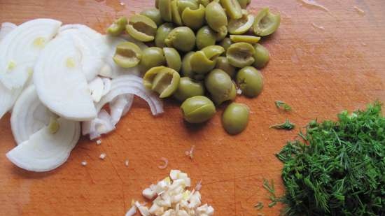 Fish with olives in the oven