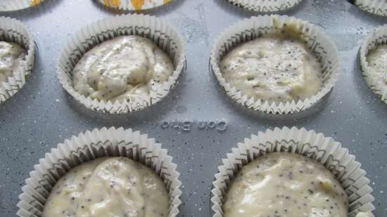 Lemon muffins with poppy seeds (lean)