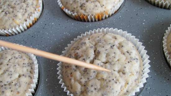 Lemon muffins with poppy seeds (lean)