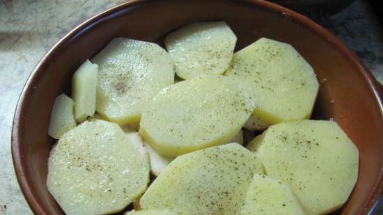 Casseruola di verdure con formaggio affumicato