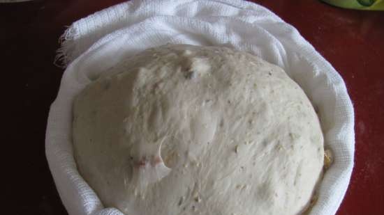 Pane con lavanda e noci