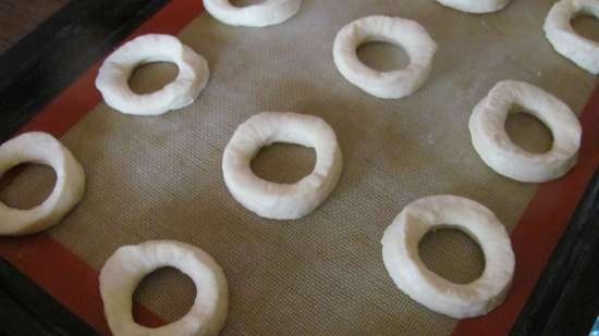 Donuts al forn amb esmalt de xocolata