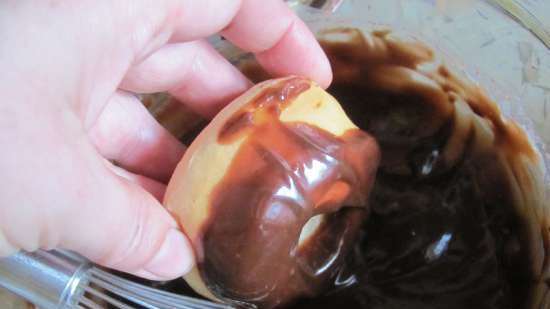 Donuts al forn amb esmalt de xocolata