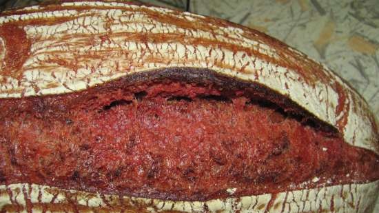 Sourdough beet tinapay